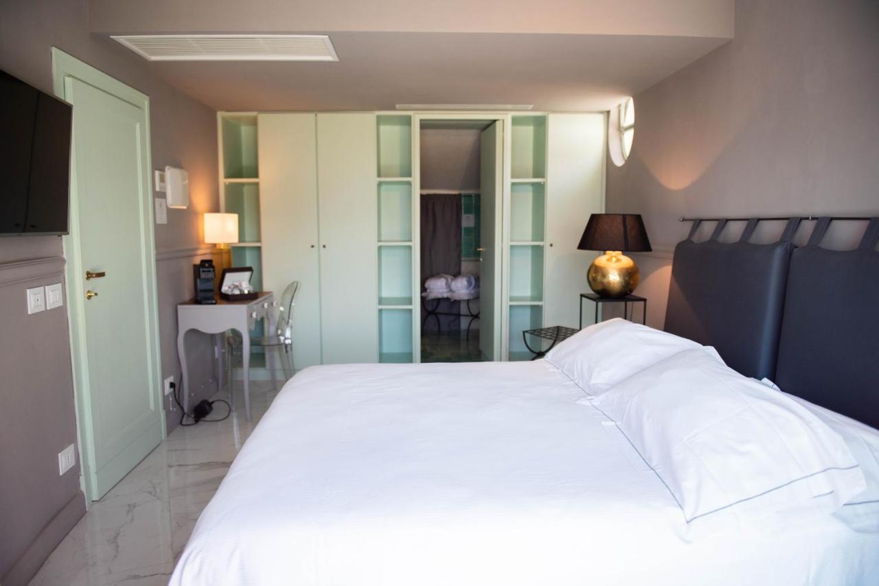 La Librata Boutique Hotel Terracina Eksteriør bilde